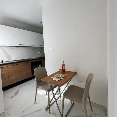 Dylan Deluxe Homes - Bahar