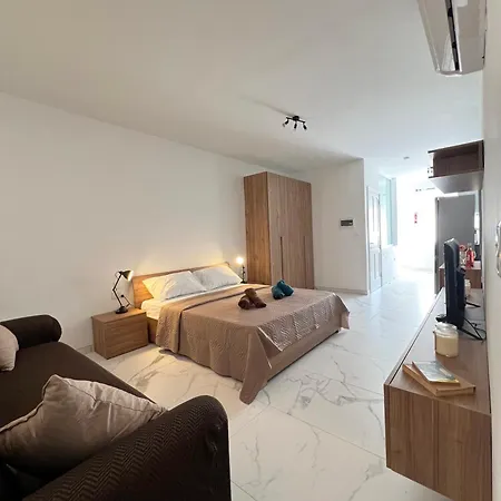 Dylan Deluxe Homes - Bahar Апартаменты
