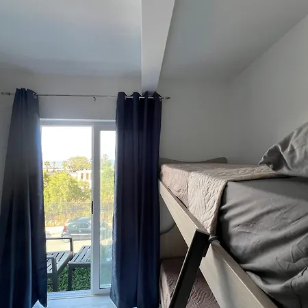 Апартаменты Dylan Deluxe Homes - Bahar