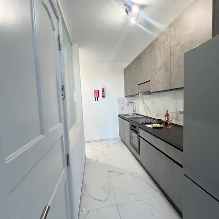 Dylan Deluxe Homes - Bahar Апартаменты *