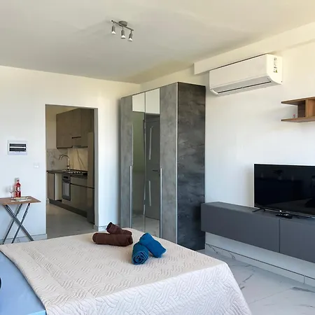 Dylan Deluxe Homes - Bahar