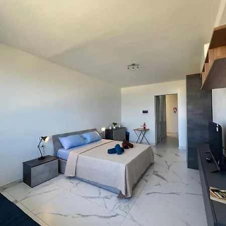 Dylan Deluxe Homes - Bahar Апартаменты