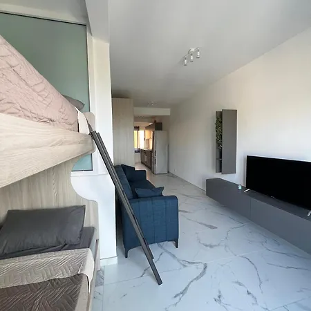 Dylan Deluxe Homes - Bahar *