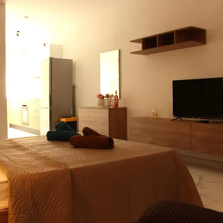 Dylan Deluxe Homes - Bahar *