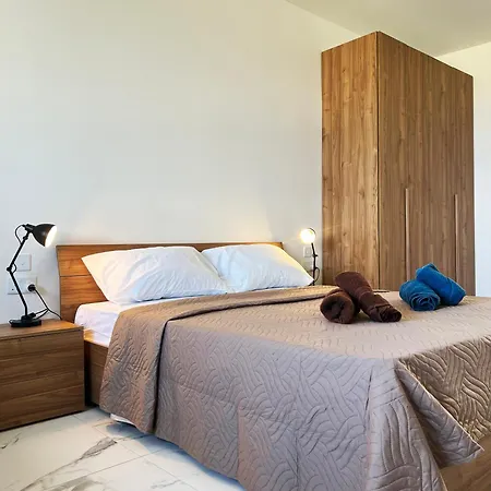 Dylan Deluxe Homes - Bahar *