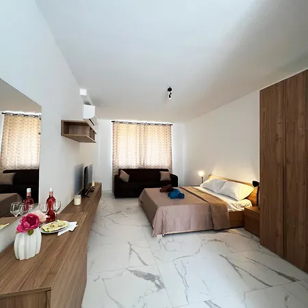 Апартаменты Dylan Deluxe Homes - Bahar *